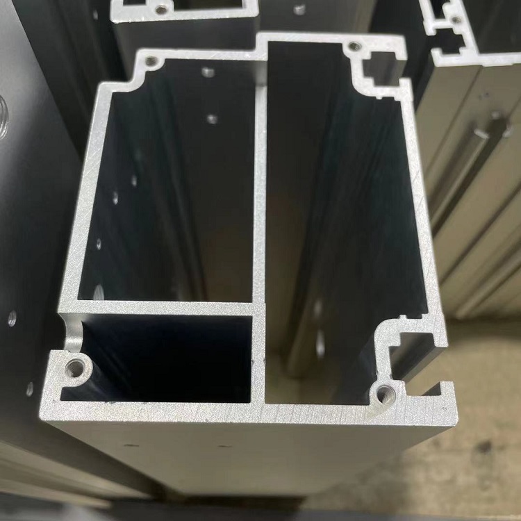 Алюминиевый профиль колонны Алюминиевый корпус загрузочной сваи Заводское серийное производство